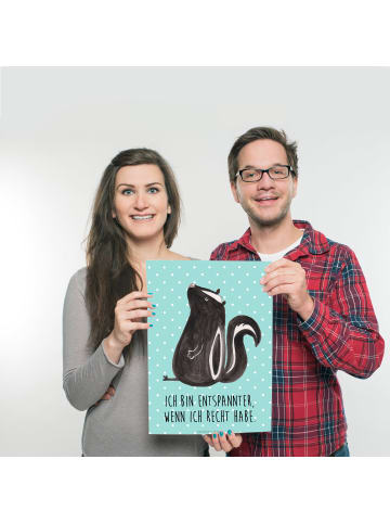 Mr. & Mrs. Panda Bild Stinktier Sitzen mit Spruch in Türkis Pastell
