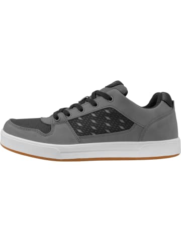 Normani Outdoor Sports Sneaker Milwaukee in Grau