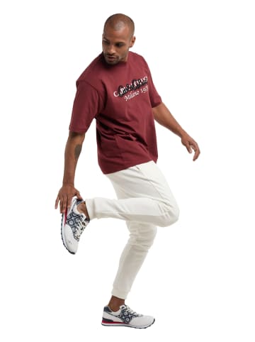 Carlo Colucci T-Shirt De Stafeni in Bordeaux