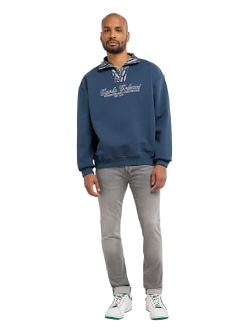 Carlo Colucci Troyer Favaro in Navy