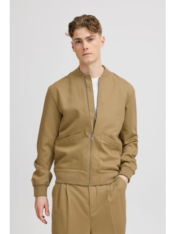 CASUAL FRIDAY Bomberjacke CFSCOTT 0153 garbadine shacket 20505167 lässige Jacke mit zwei Taschen in Grün