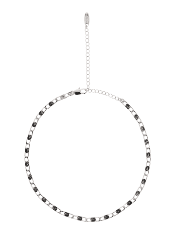faina Women Chain Necklace in Silver