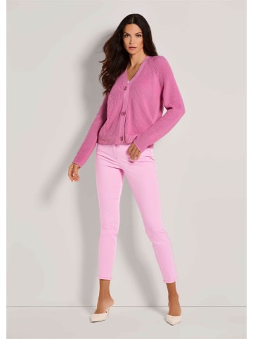 MADELEINE Moderne Sommerstrickjacke mit Perlfang-Muster in himbeersorbet