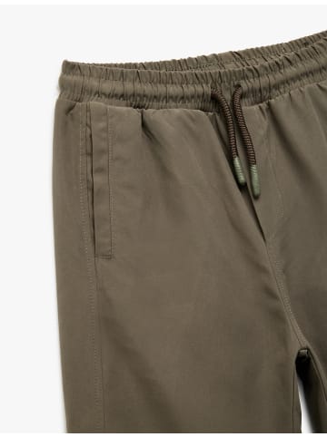 KOTON HOSEN in Grün