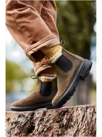 Blundstone Chelsea Boot "#2496 Dark Olive Waxed Suede (Kids)" in Braun