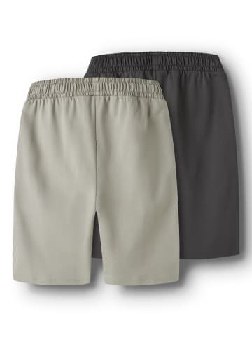 TWO SOON Shorts in Asphalt