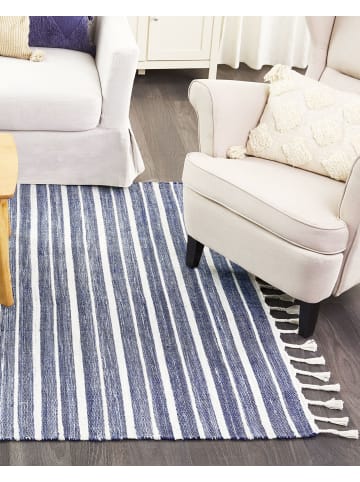 Beliani Geflochtener Teppich BADEMLI in Blau/Weiß - (W) 140 x (H) 1 x (L) 200 cm