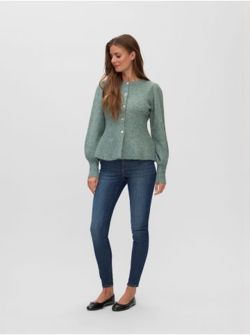 Vero Moda Strickjacke in Chinois Green