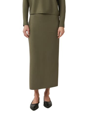 comma Rock in khaki