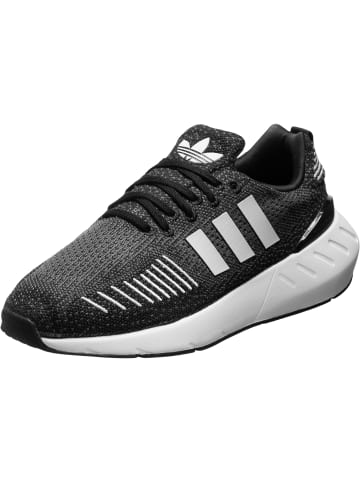 adidas Turnschuhe in core black