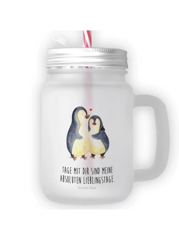 Mr. & Mrs. Panda Limonadenglas Pinguin umarmen mit Spruch in Transparent