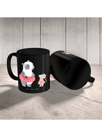 Mr. & Mrs. Panda Tasse Schwimmen wie Fliegen mit Spruch in Schwarz
