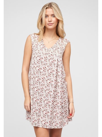 Cloud5ive Cloud5ive in white