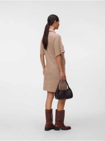 mama licious Kleid in Brown Stone 1