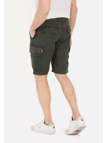 Camel Active Explorer Cargo Short Regular Fit in Dunkelgrün