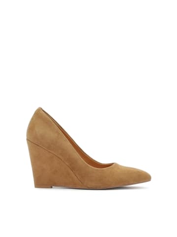 Kazar Pumps in Hellbraun