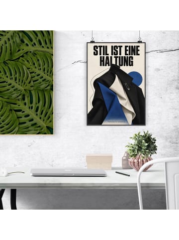 Poster Kleidung minimalistisch Design mit Spruch in Weiß
