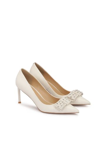 Kazar Pumps in Creme