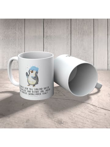 Mr. & Mrs. Panda Kindertasse Pinguin Duschen mit Spruch in Weiß