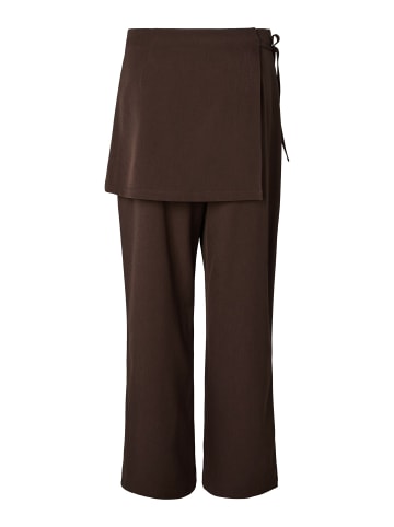 Pieces Hose in Hot Fudge