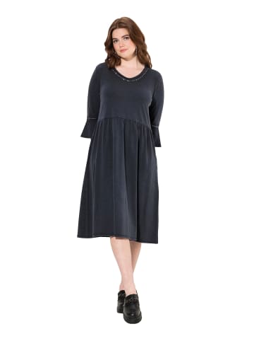 Ulla Popken Midikleid in schwarz