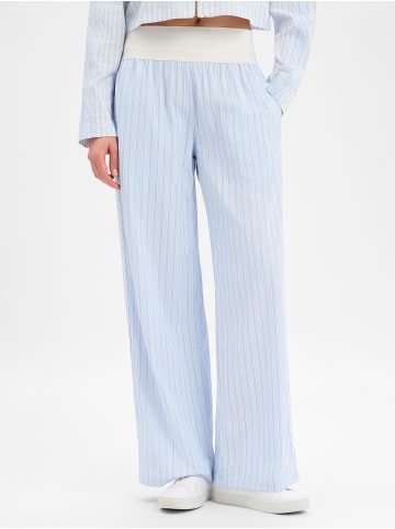 Adidas originals Jogginghose in hellblau weiß