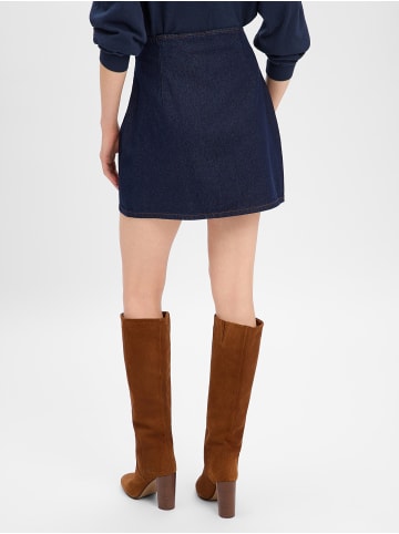 Y.A.S Rock Lisana in marine