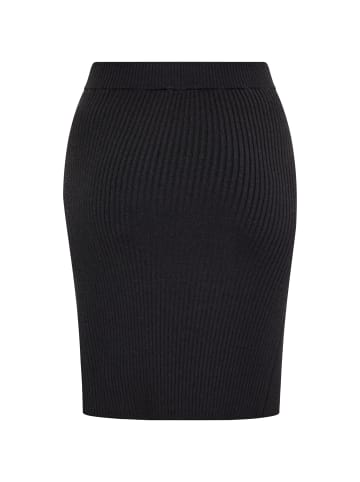 faina Women Skirt in Schwarz