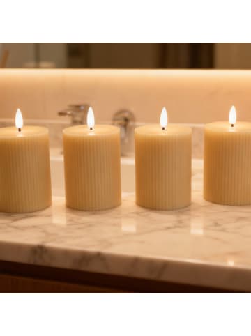 relaxdays 4 x LED Kerzen in Beige - (H)13 x Ø 7,5 cm