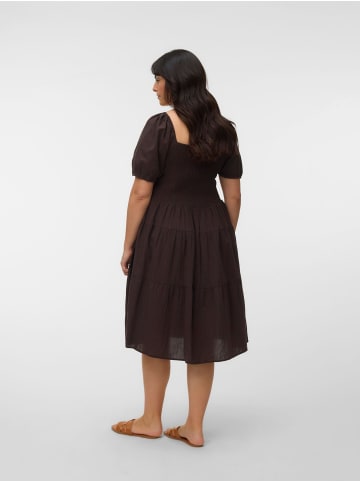 Vero Moda Gesmoktes Kleid in Chocolate Torte