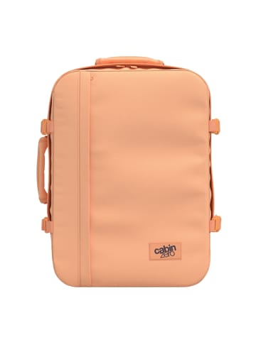 Cabinzero Adventure 114 Daypack 51 cm Laptopfach in sunny day