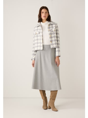 More & More figurbetonter Rollkragenpullover in off white