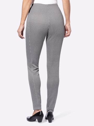 Sieh an! Schlupfhose in schwarz-weiß-bedruckt