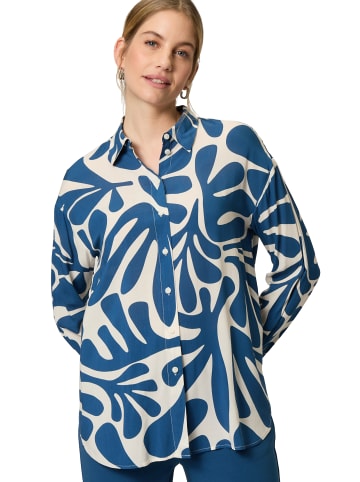 Zero  Oversized-Bluse mit Blattmuster in CreamBlue