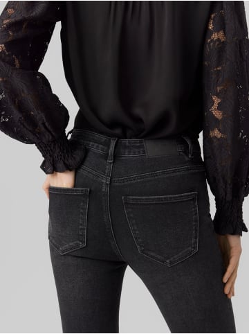 Vero Moda Skinny Jeans in Black Denim