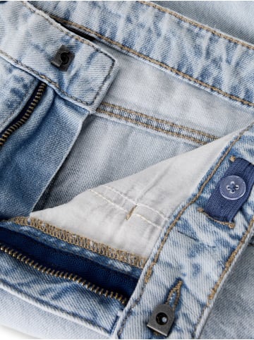 TWO SOON Jeansshorts in Light Blue Bleached Denim