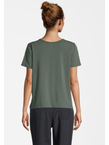 Krimson Klover Top Alia Graphic Shortsleeve in Mountains