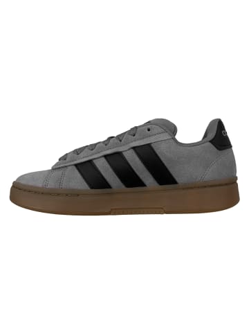 adidas Grand Court Alpha 00s in Grau
