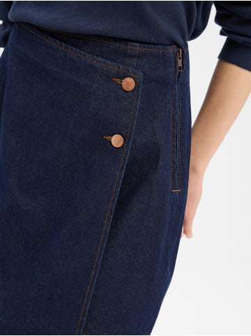 Y.A.S Rock Lisana in marine