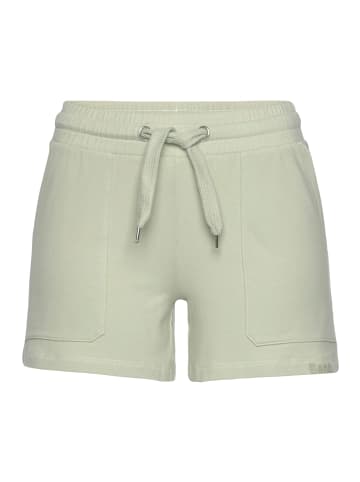 Bench Relaxshorts in pistazie