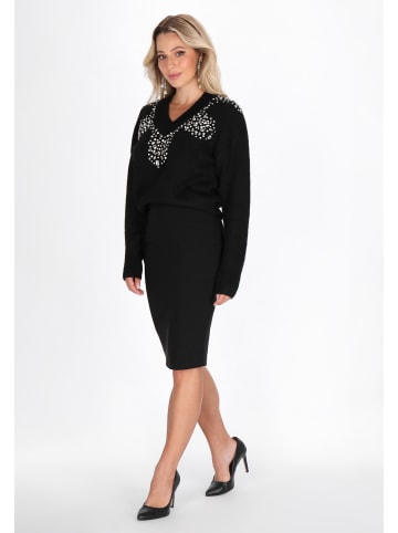 faina Women Sweater in black