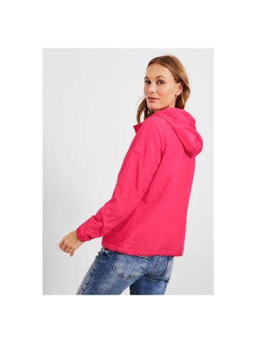 Cecil Jacke in dragonfruit pink
