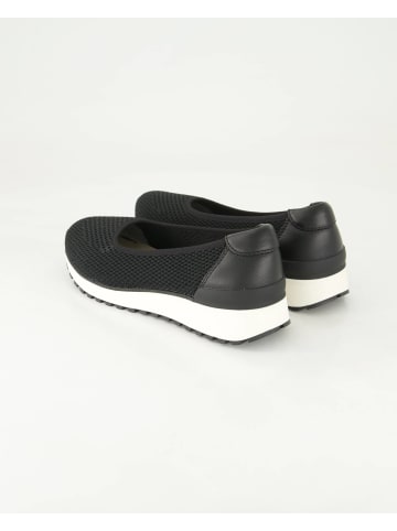 Terry Slipper in Schwarz