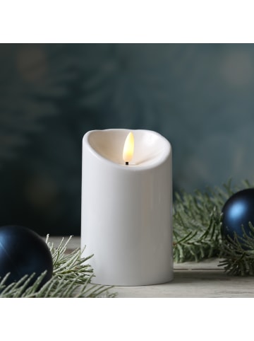 MARELIDA LED Kerze für Außen 3D Flamme flackernd D: 7,5cm H: 12,5cm in weiß