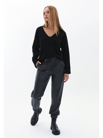 OXXO V-Ausschnitt-Pullover BLACK