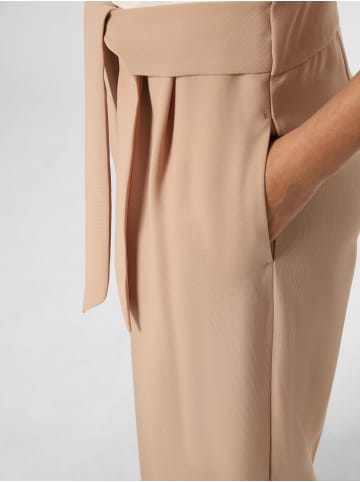 BETTY & CO Jumpsuit in beige weiß