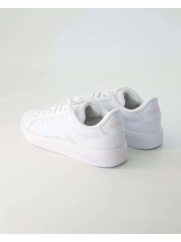 adidas Schnürschuhe in Weiß