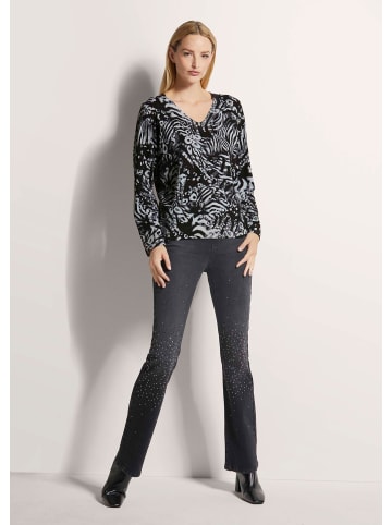 MADELEINE Druckpullover mit Unikat-Print in schwarz / steingrau