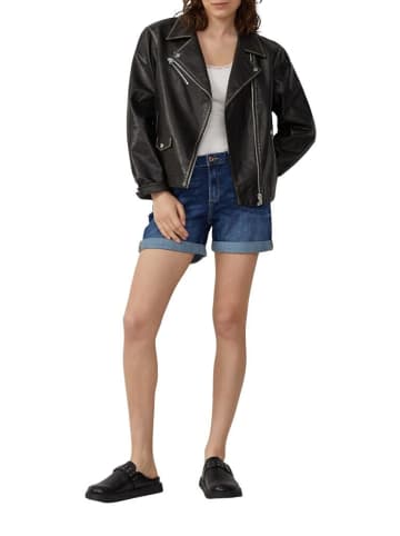 Q/S designed by Short in Blau