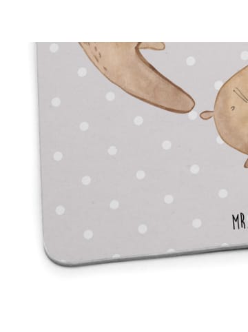 Mr. & Mrs. Panda Tischuntersetzer Otter Herz ohne Spruch in Grau Pastell